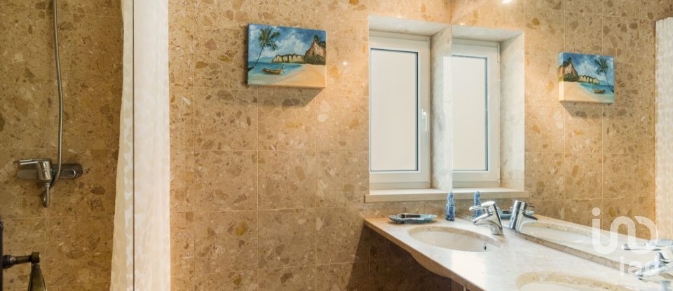 Casa T4 em Santa Clara e Castelo Viegas de 236 m²