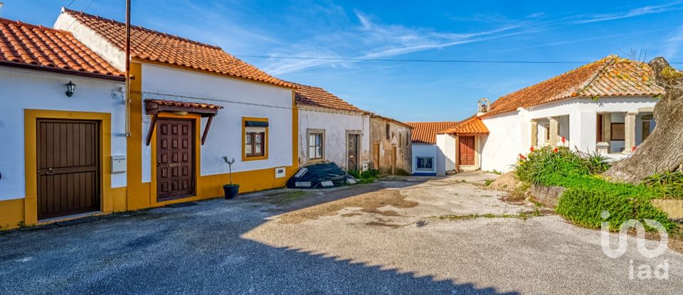 Village house T2 in Casais e Alviobeira of 24 m²