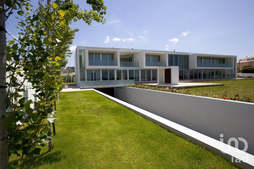Casa / Villa T4 em Esmoriz de 951 m²