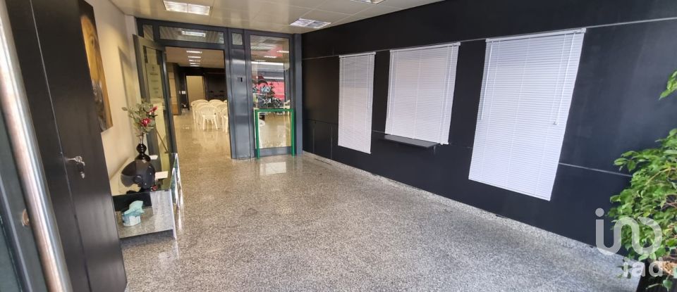 Boutique/Local commercial à Caldas da Rainha - Nossa Senhora do Pópulo, Coto e São Gregório de 833 m²