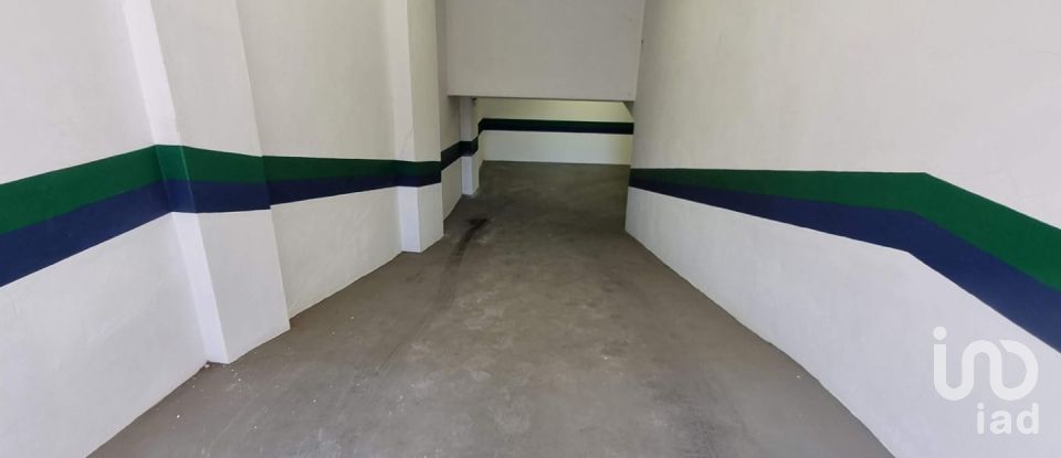 Boutique/Local commercial à Caldas da Rainha - Nossa Senhora do Pópulo, Coto e São Gregório de 833 m²