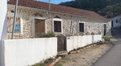 Casa de aldeia T3 em Alvados e Alcaria de 150 m²