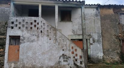 Maison de village T0 à Salsas de 192 m²