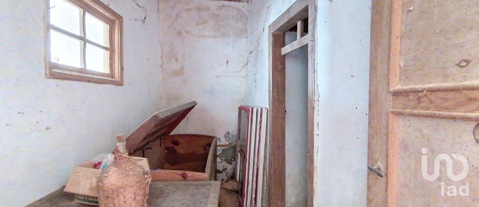 Maison de village T2 à Olalhas de 411 m²