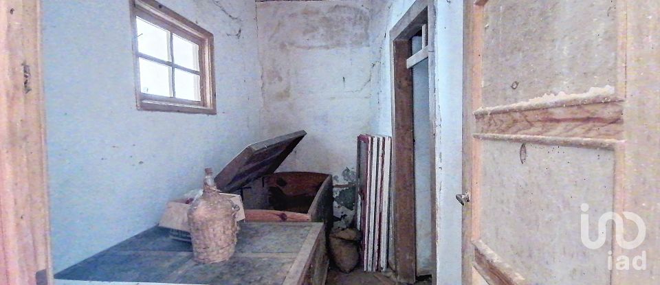 Maison de village T2 à Olalhas de 411 m²