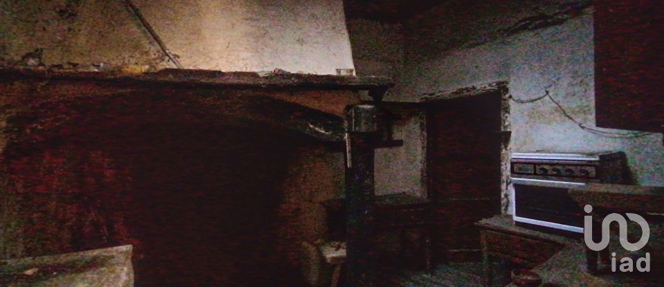 Maison de village T2 à Olalhas de 411 m²