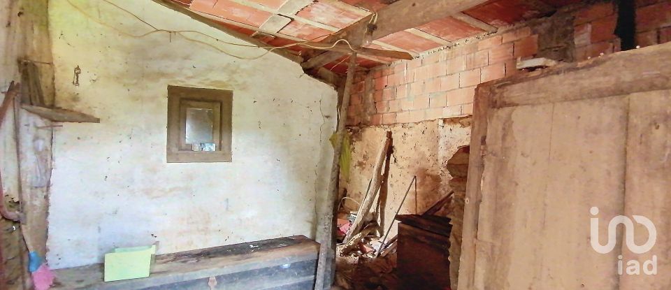 Maison de village T2 à Olalhas de 411 m²