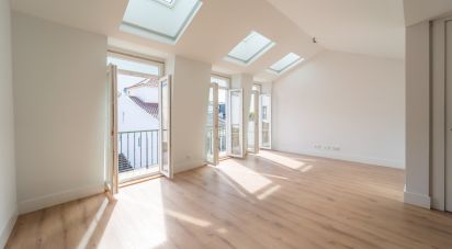 Apartment T3 in Misericórdia of 158 m²