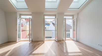 Apartment T3 in Misericórdia of 158 m²