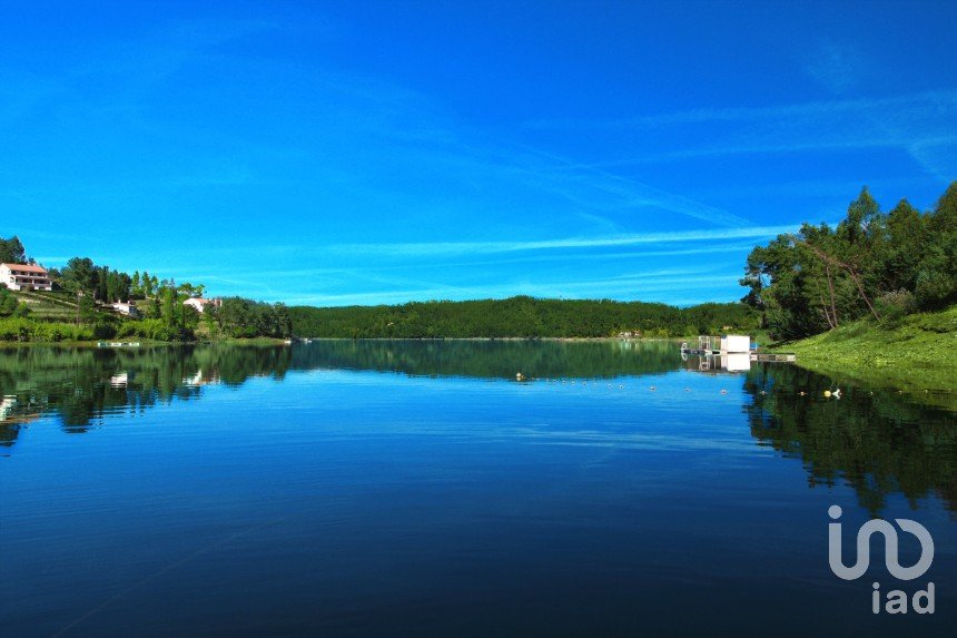 Building plot in Serra e Junceira of 4,360 m²