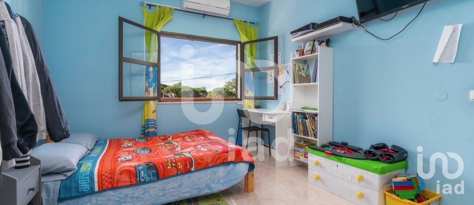 Shop / premises commercial in Almancil of 535 m²