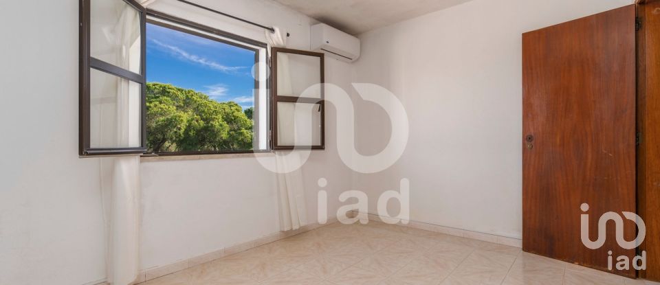 Shop / premises commercial in Almancil of 535 m²