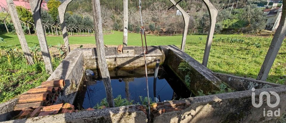 Terreno em Aguda de 1 301 m²