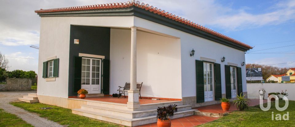 Maison traditionnelle T3 à Silveira de 200 m²