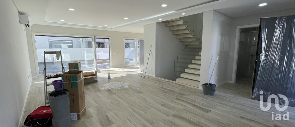 Maison T4 à Alcochete de 304 m²