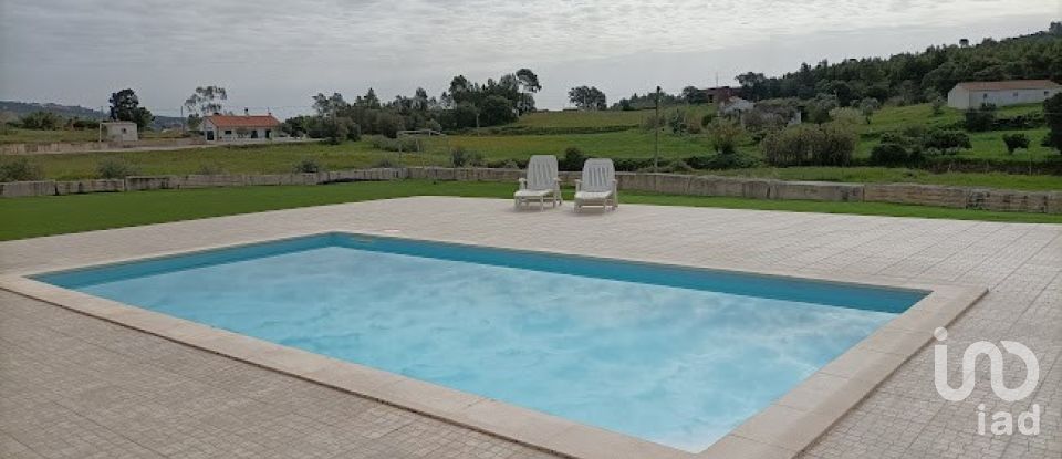 Maison T6 à Alcanede de 230 m²