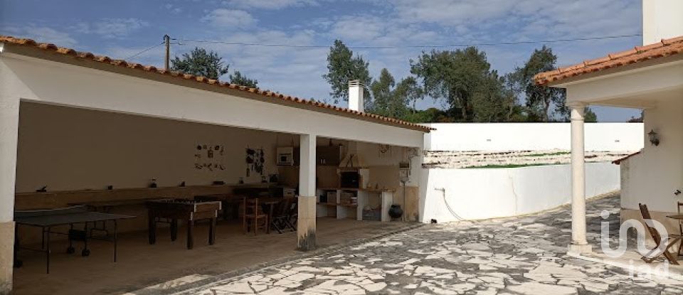 Maison T6 à Alcanede de 230 m²