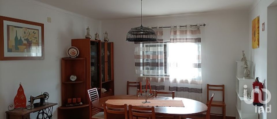 Maison T6 à Alcanede de 230 m²