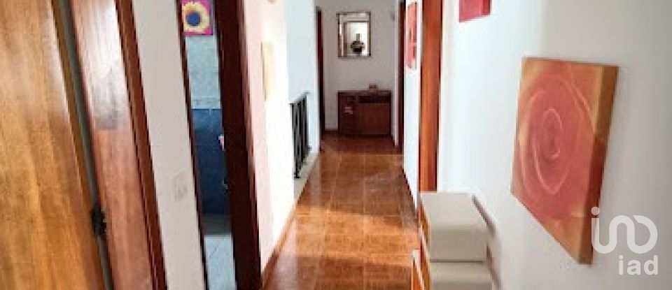 Maison T6 à Alcanede de 230 m²