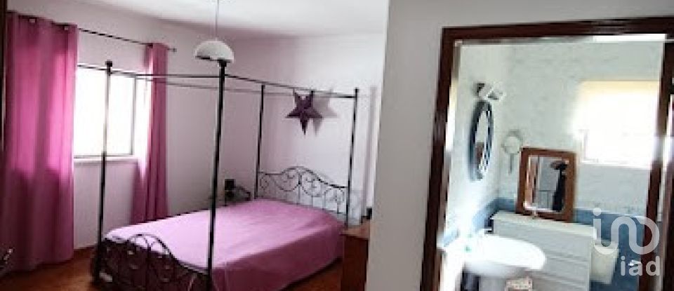 Maison T6 à Alcanede de 230 m²