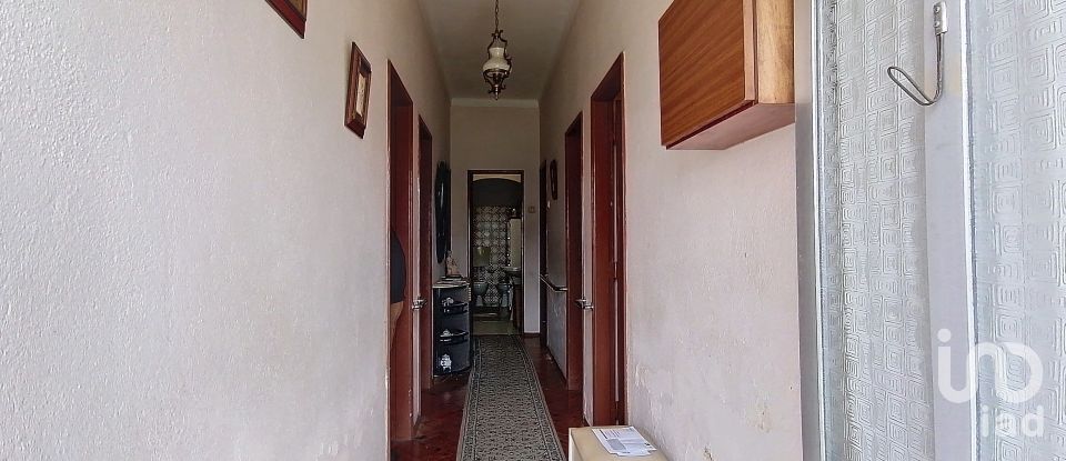 Casa tradicional T3 em Meia Via de 130 m²