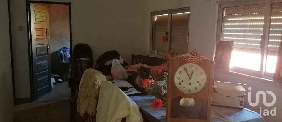 Maison de village T3 à Aguda de 1 960 m²