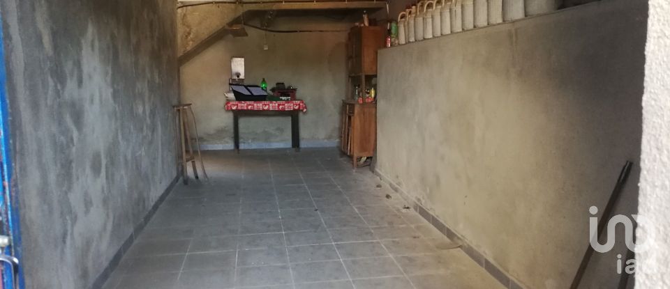 Maison de village T3 à Aguda de 1 960 m²