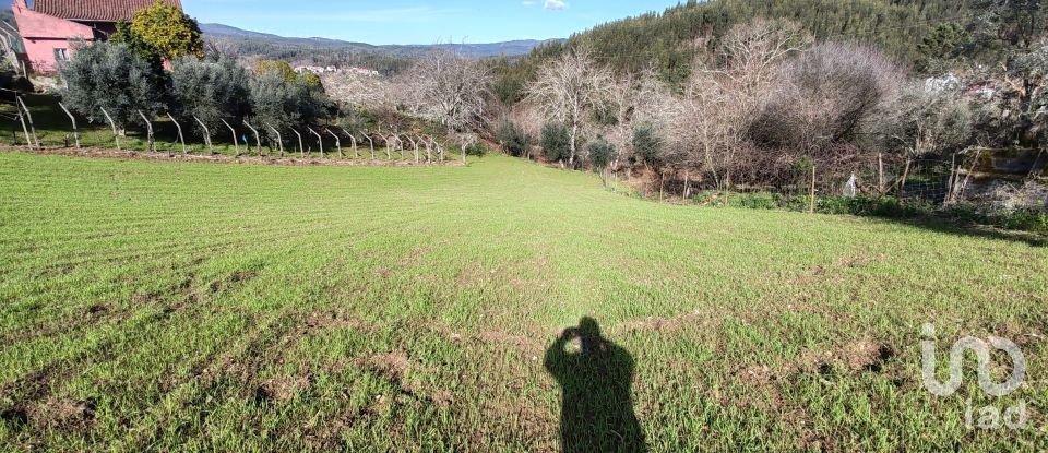 Maison de village T3 à Aguda de 1 960 m²