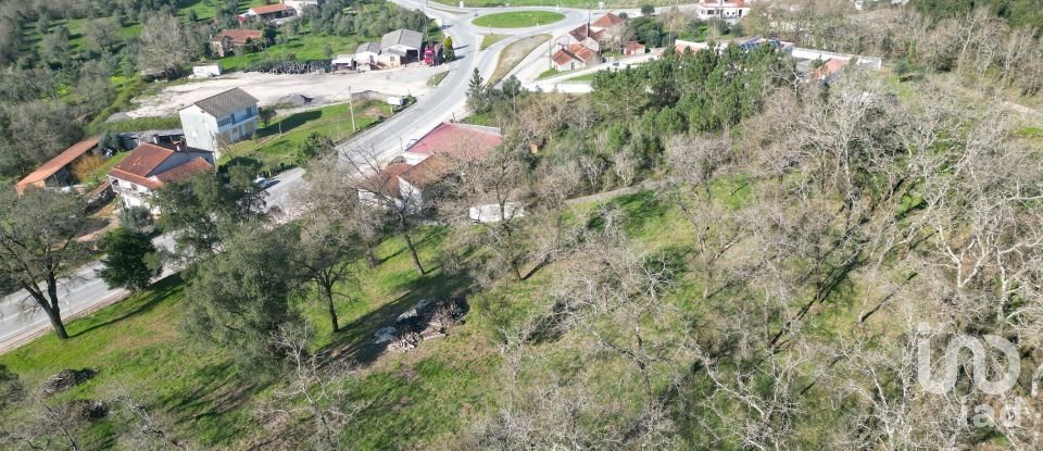 Casa tradicional T3 em São Miguel, Santa Eufémia e Rabaçal de 101 m²