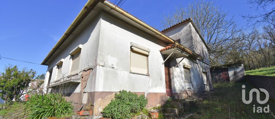 Casa tradicional T3 em São Miguel, Santa Eufémia e Rabaçal de 101 m²