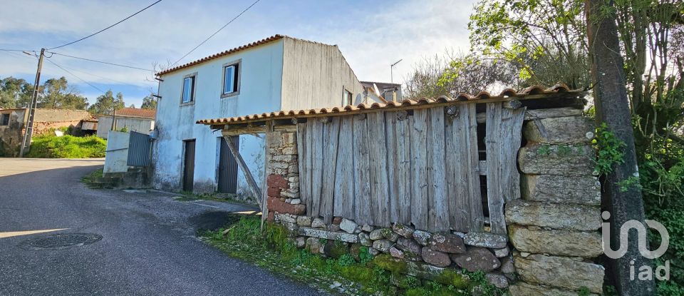 Casa de aldeia T2 em São Miguel, Santa Eufémia e Rabaçal de 83 m²