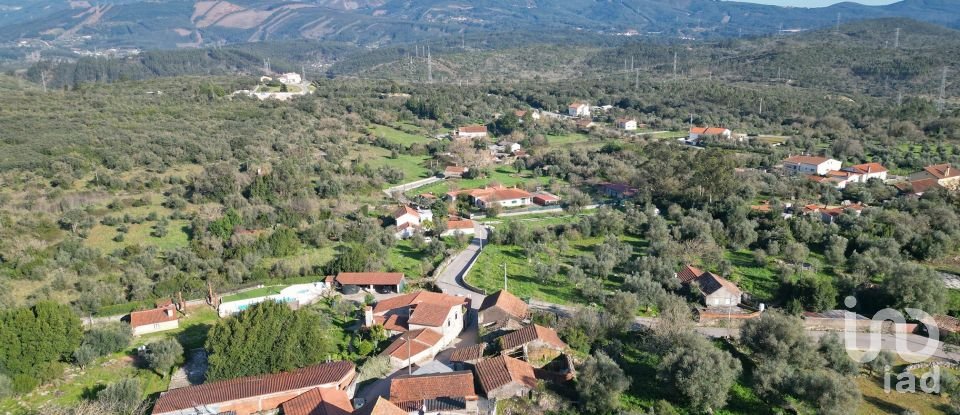 Maison de village T0 à São Miguel, Santa Eufémia e Rabaçal de 200 m²