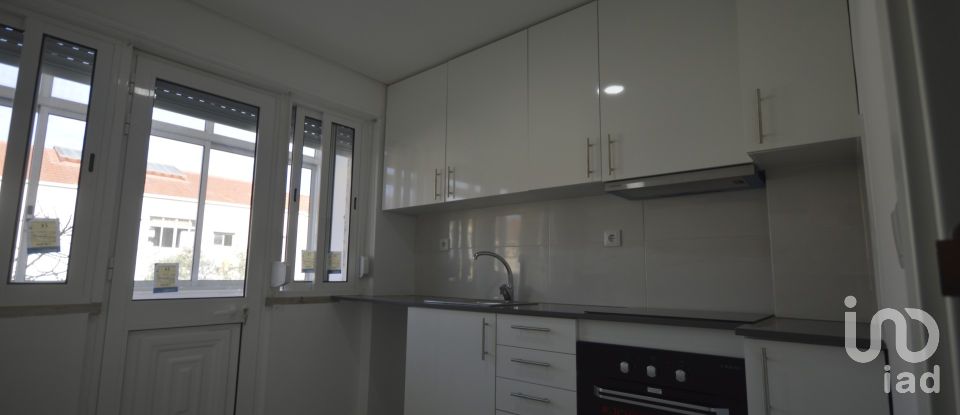Apartment T3 in Amora of 96 m²