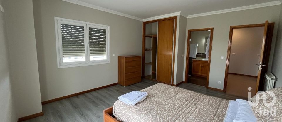 Lodge T5 in Antas of 218 m²