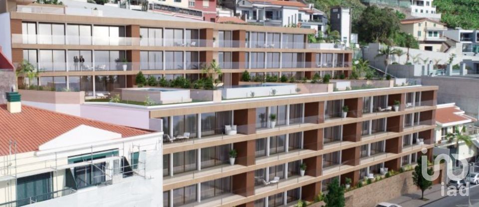Apartment T2 in Câmara de Lobos of 181 m²