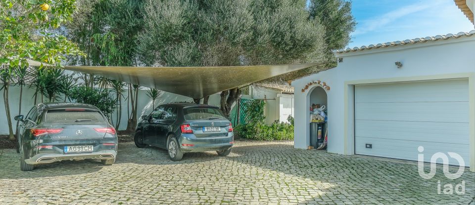 House T4 in Luz of 170 m²