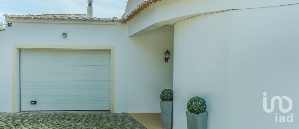 House T4 in Luz of 170 m²