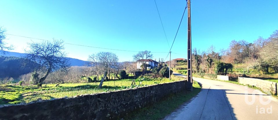 Farm T2 in Coura of 1,821 m²