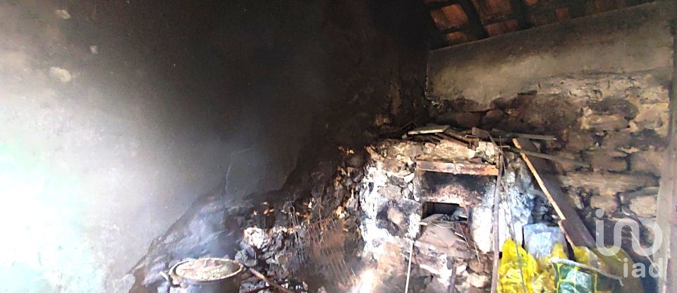 Farm T2 in Coura of 1,821 m²