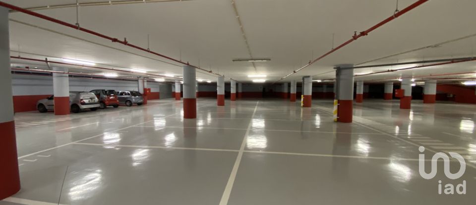 Parking/garage/box à São Martinho de 12 m²