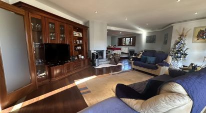 Maison T4 à Santa Cruz/Trindade E Sanjurge de 400 m²