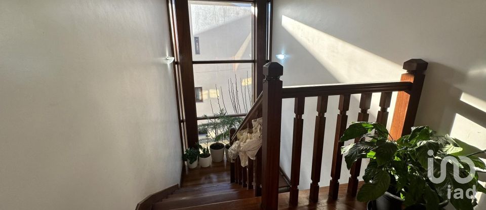 Moradia T4 em Santa Cruz/Trindade E Sanjurge de 400 m²