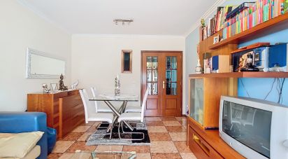 Apartamento T2 em Sandim, Olival, Lever e Crestuma de 100 m²
