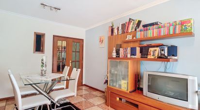 Apartamento T2 em Sandim, Olival, Lever e Crestuma de 100 m²