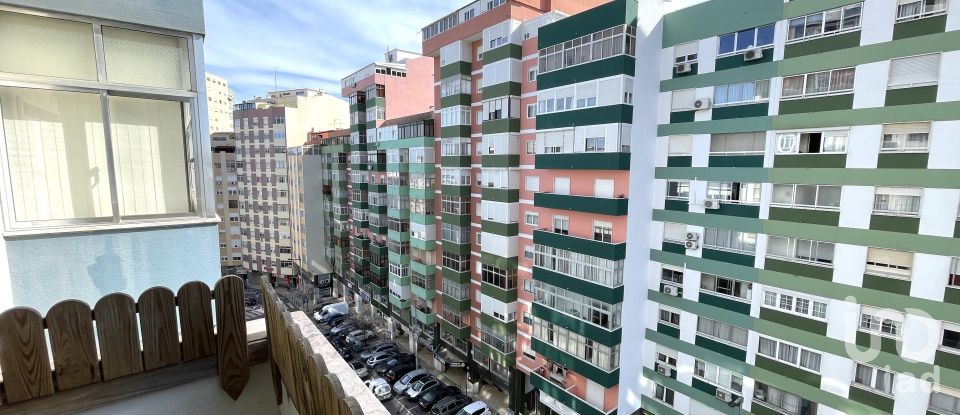 Appartement T2 à Pontinha e Famões de 72 m²