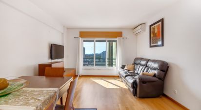 Appartement T2 à Marvila de 80 m²