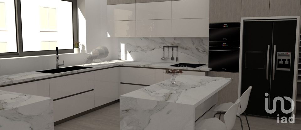 Terreno urbano em Vila Real de 248 m²