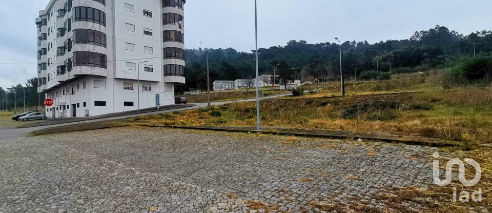 Terreno urbano em Darque de 169 m²