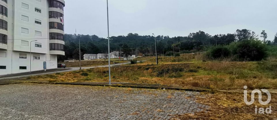 Terreno urbano em Darque de 169 m²