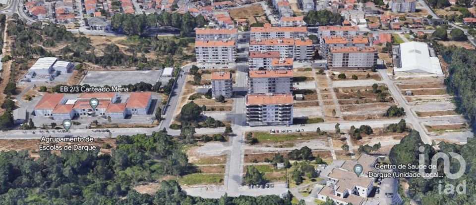 Terreno urbano em Darque de 169 m²